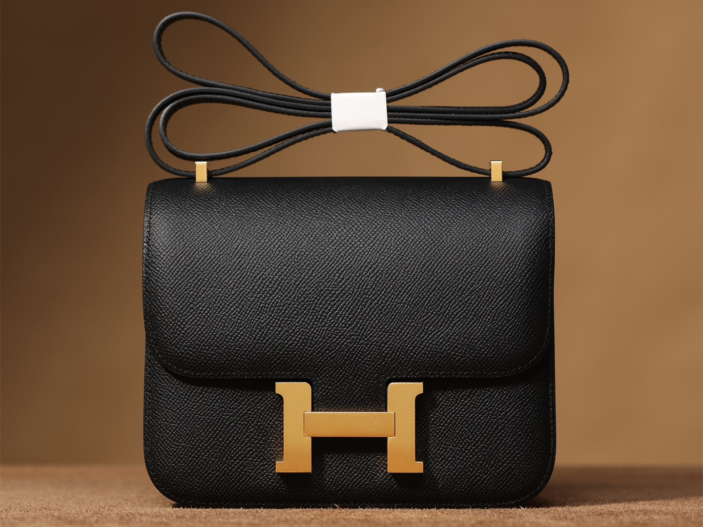 Hermes Constance 19