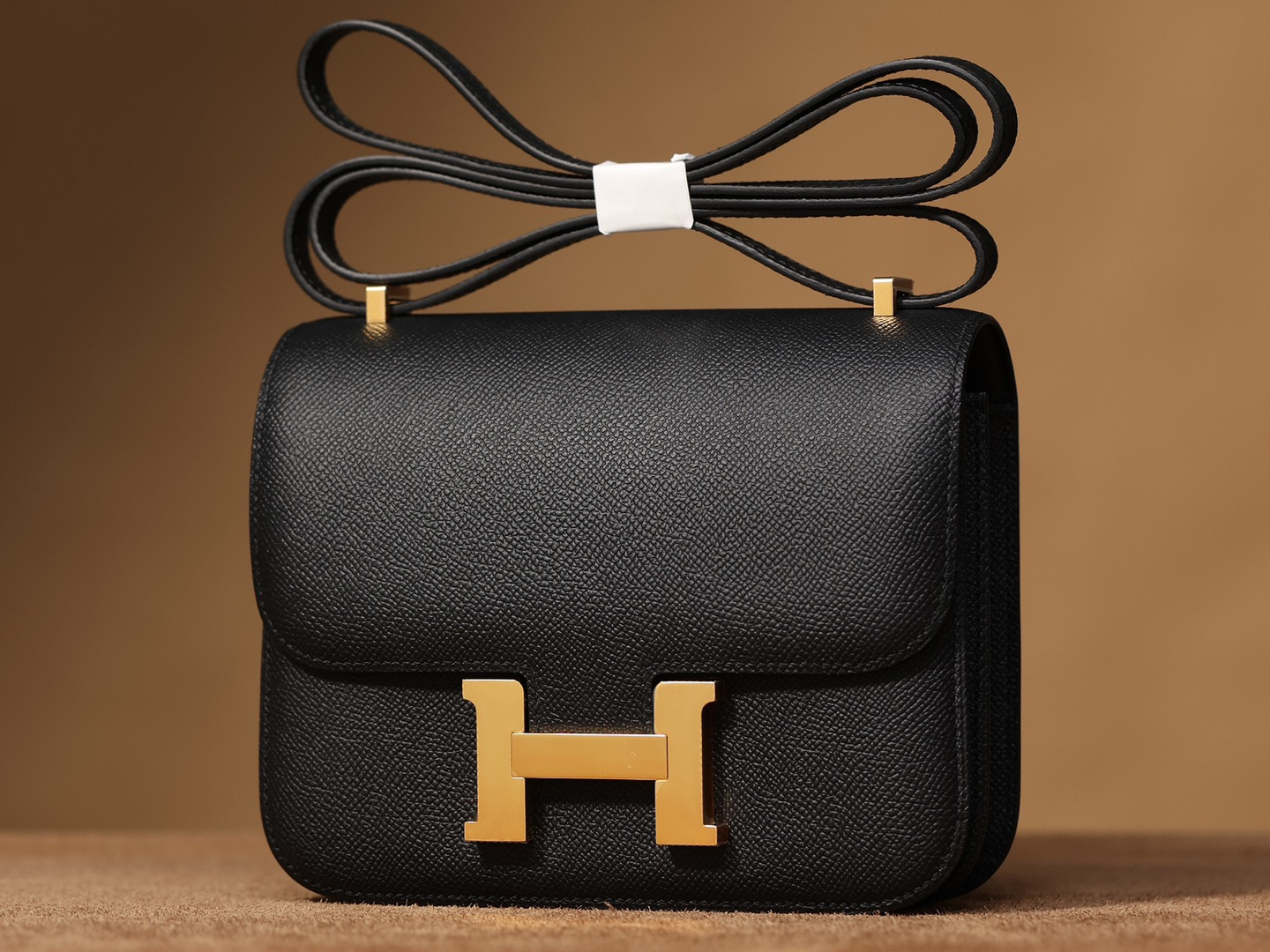 Hermes Constance 19