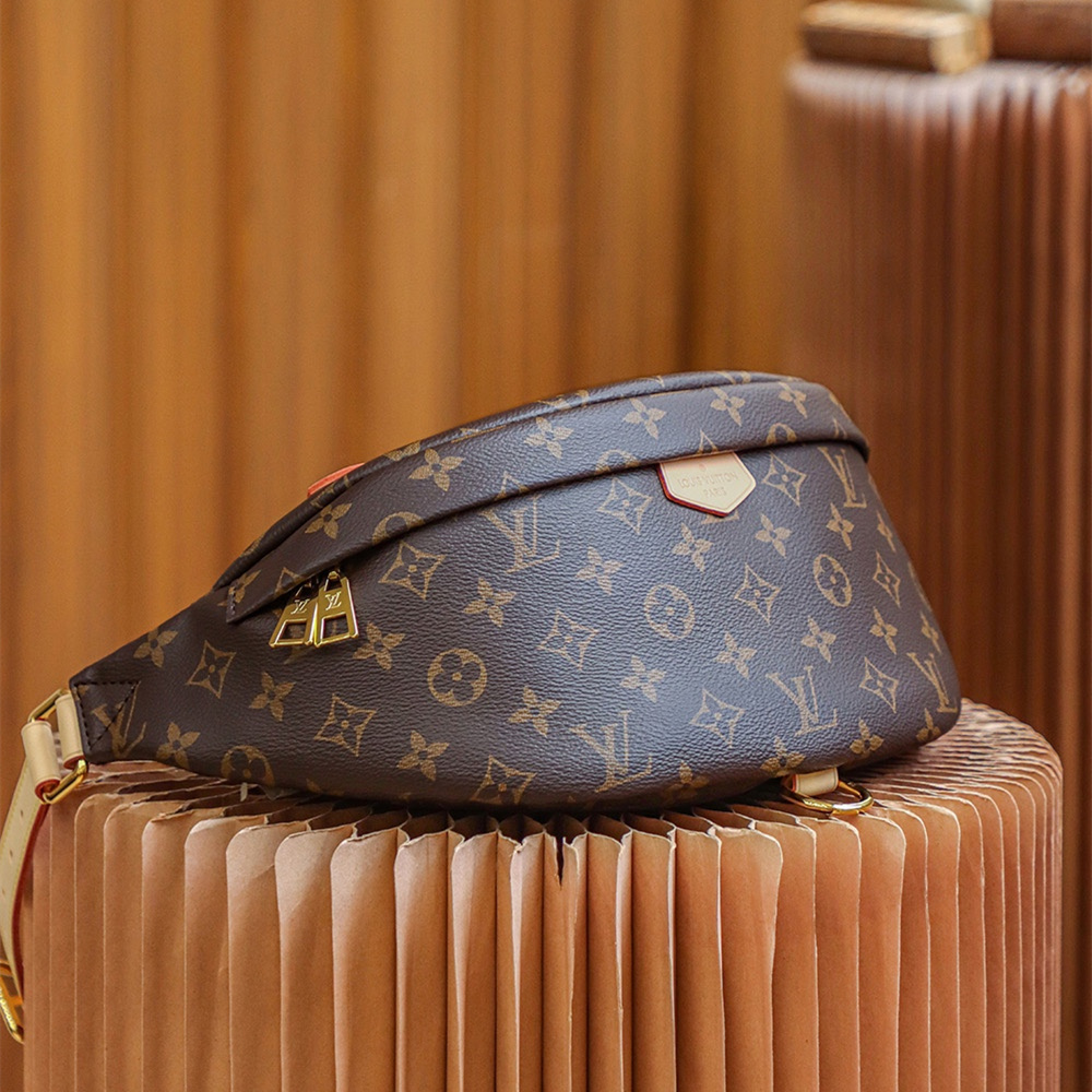 Louis Vuitton Bumbag M43644