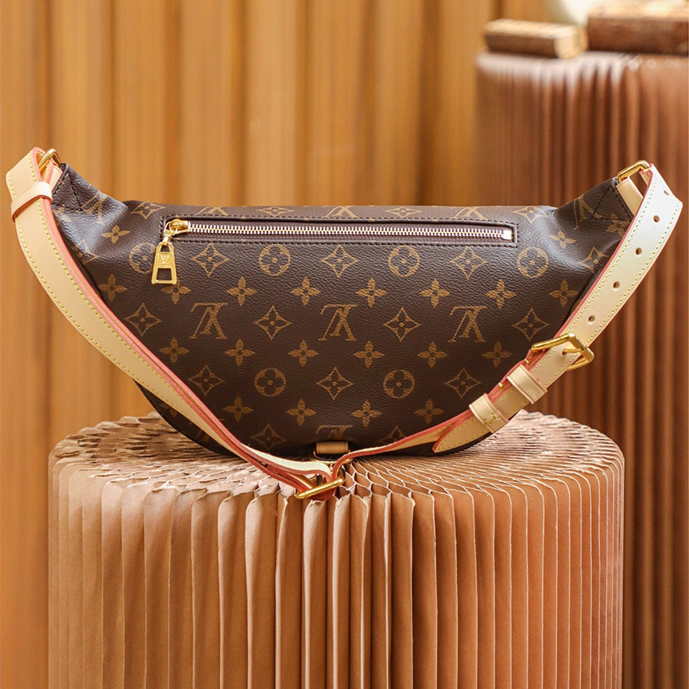 Louis Vuitton Bumbag M43644