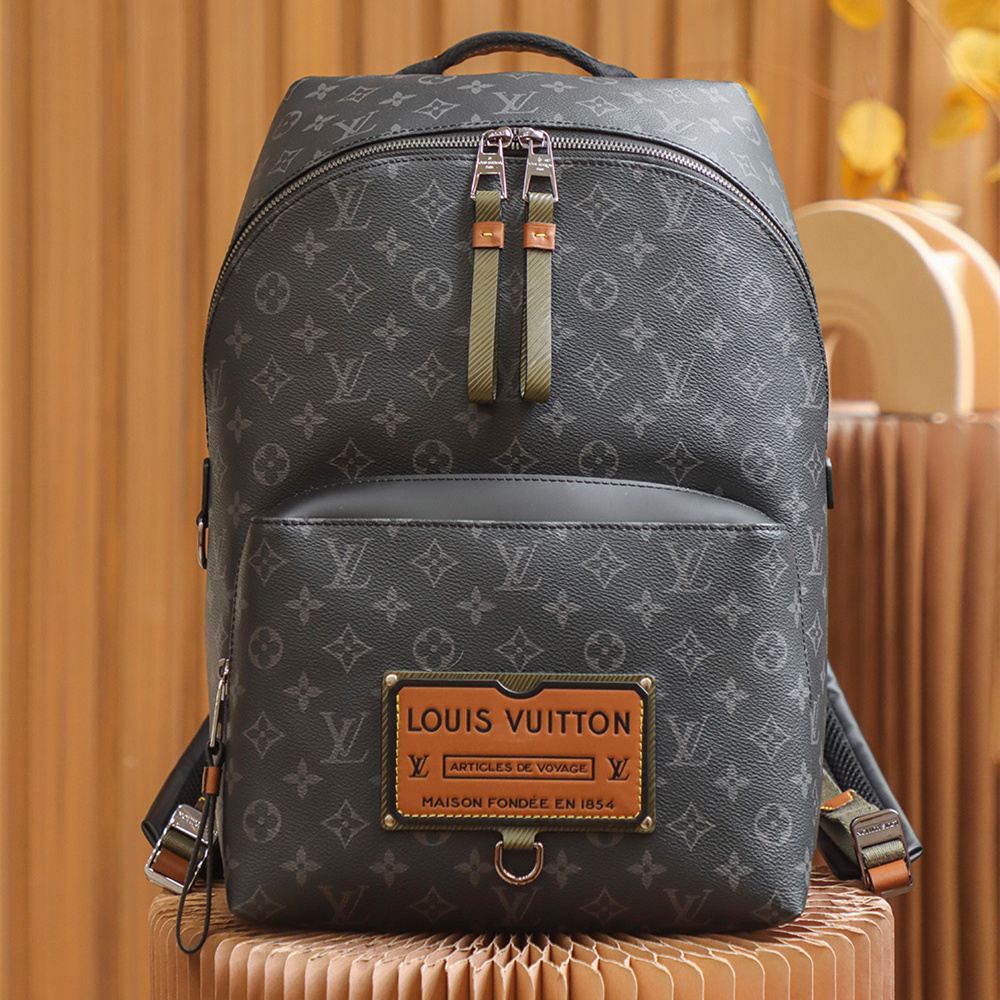 Louis Vuitton Discovery M45218