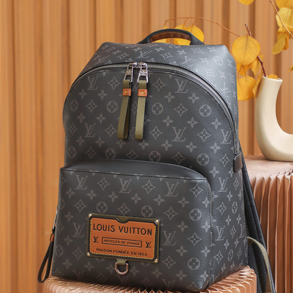 Louis Vuitton Discovery M45218