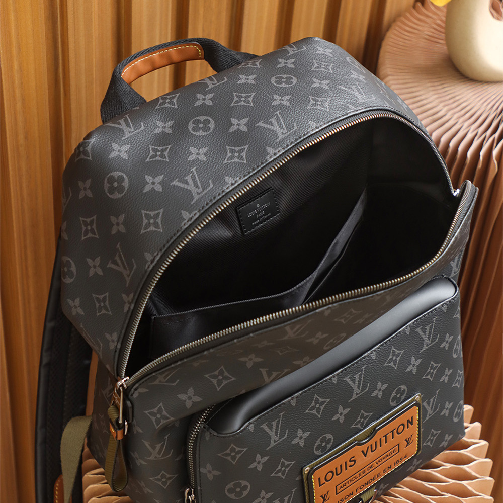 Louis Vuitton Discovery M45218