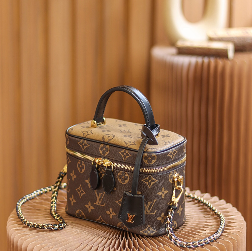 Louis Vuitton Vanity M45165