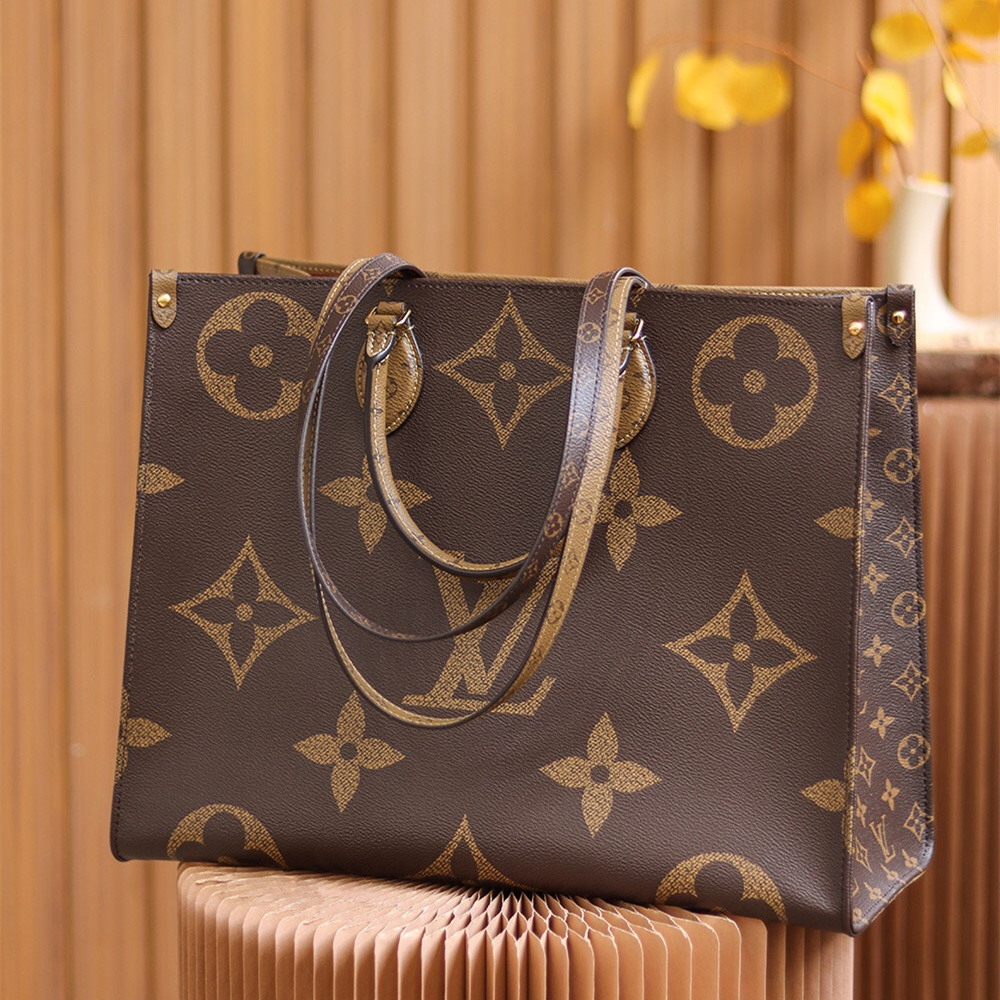 Louis Vuitton Onthego Tote M44576