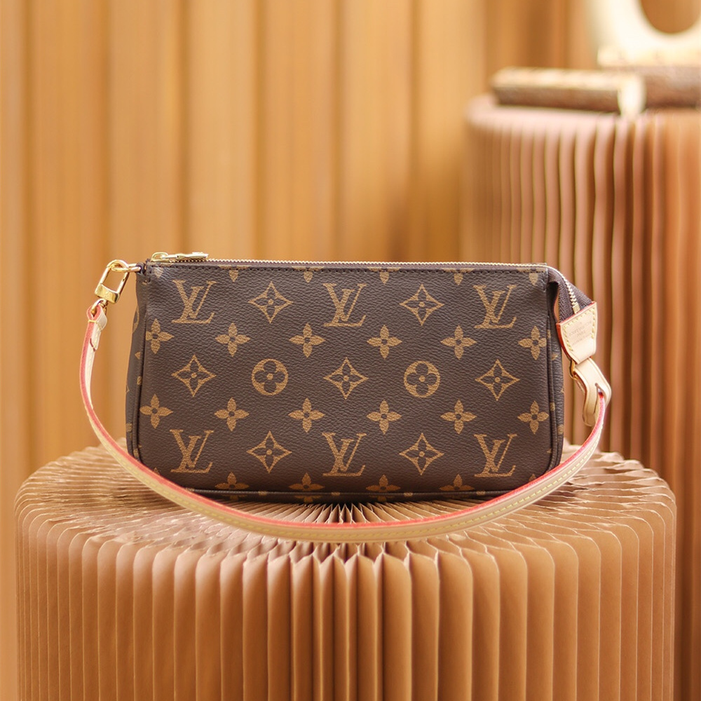 Louis Vuitton PochetteAccessoires M40712