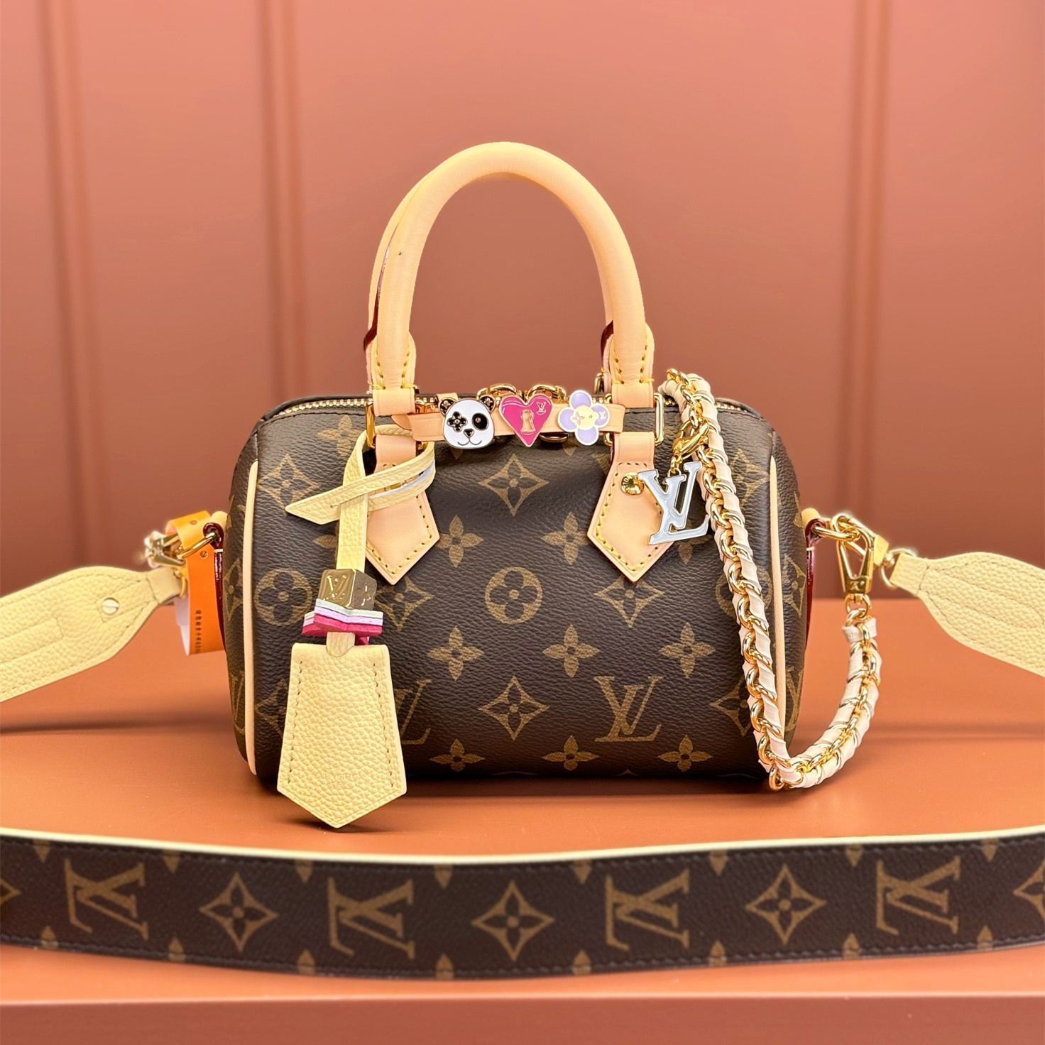 Louis Vuitton SpeedyBandouliere M46970 