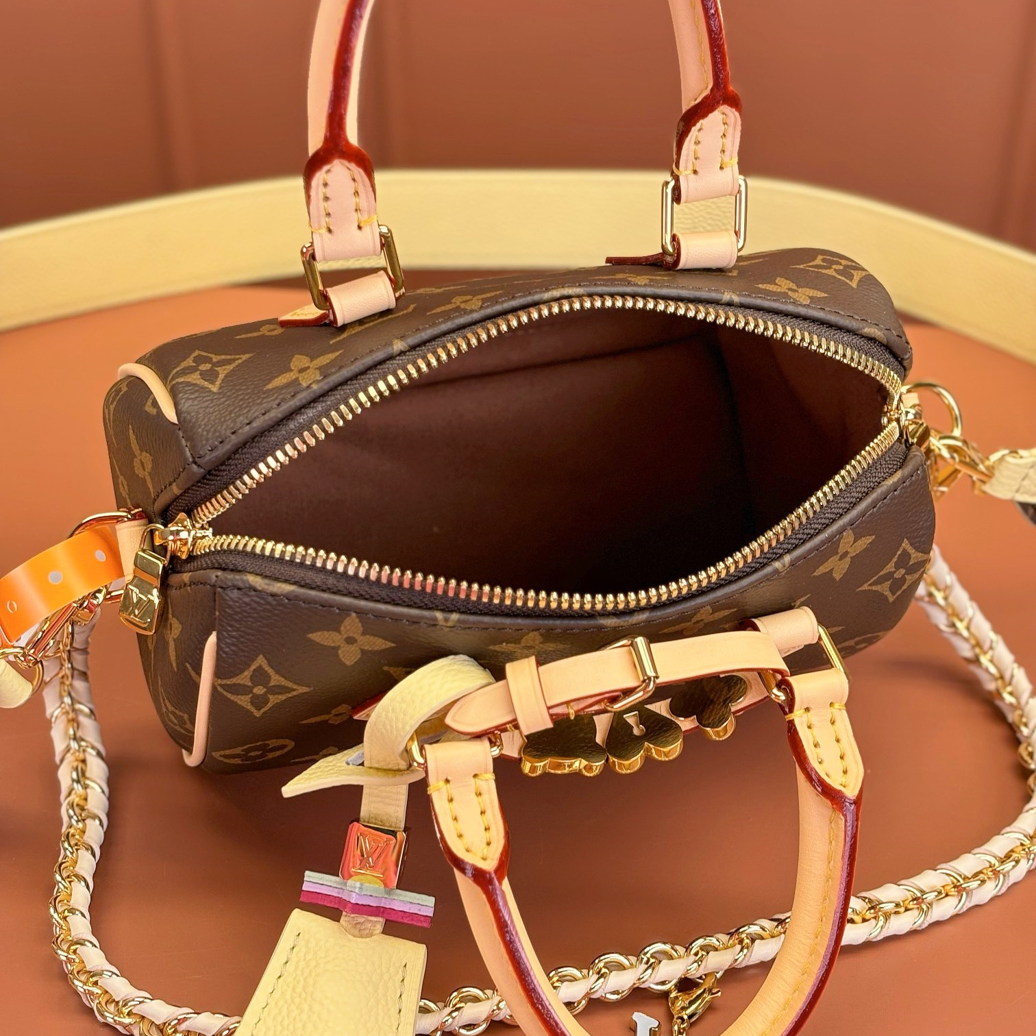 Louis Vuitton SpeedyBandouliere M46970 