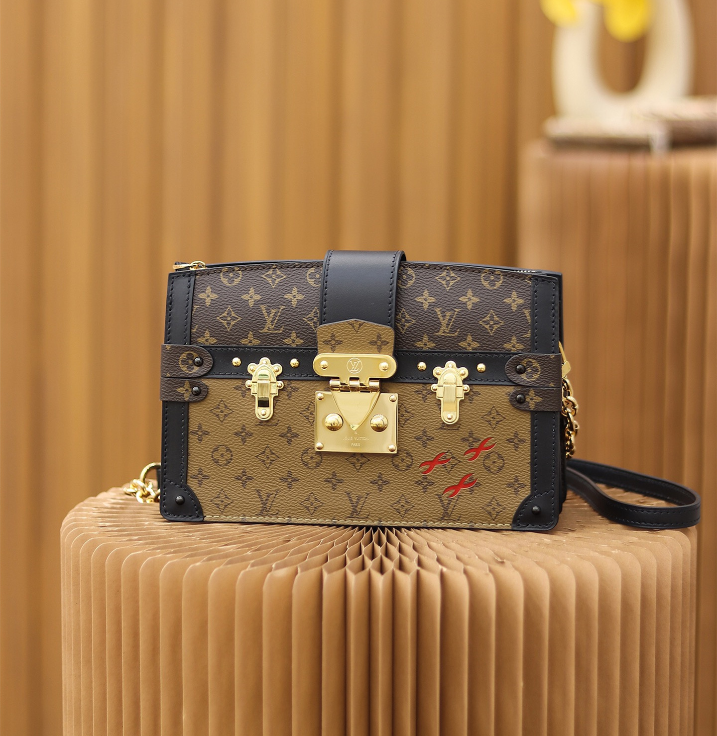 Louis Vuitton Trunk Clutch M43596