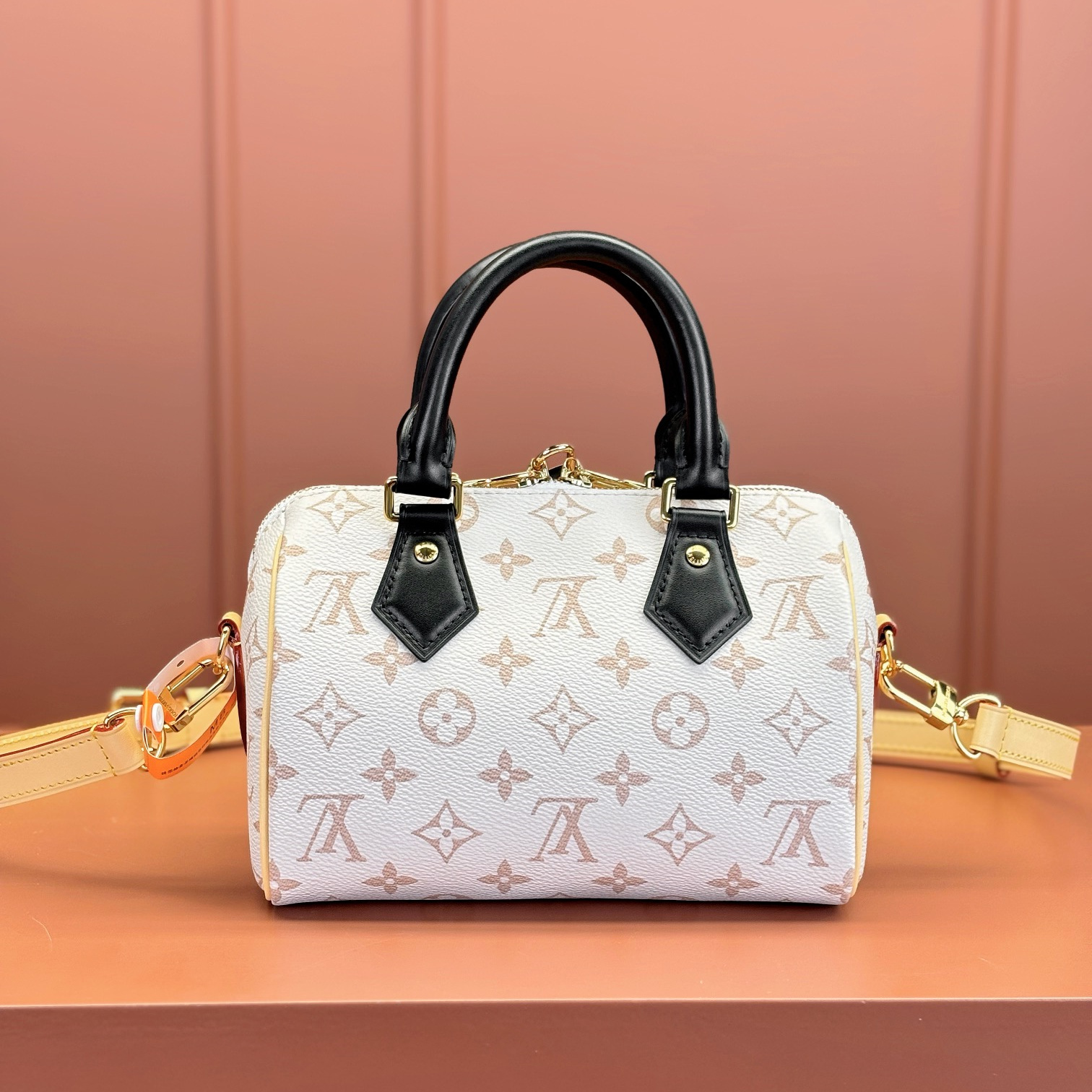 Louis Vuitton SpeedyBandouliere M46906 