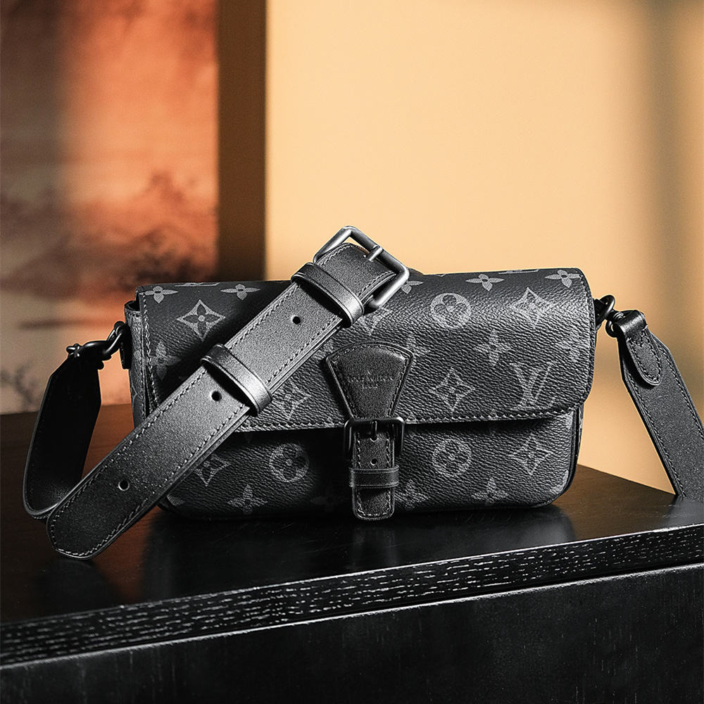 Louis Vuitton Montsouris M83567 