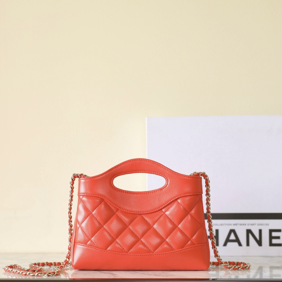 Chanel 24S spring and summer series shoulder bag red