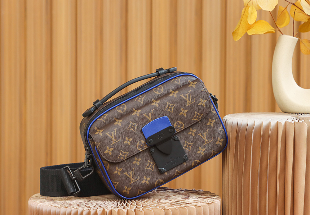 Louis Vuitton S Lock M45863