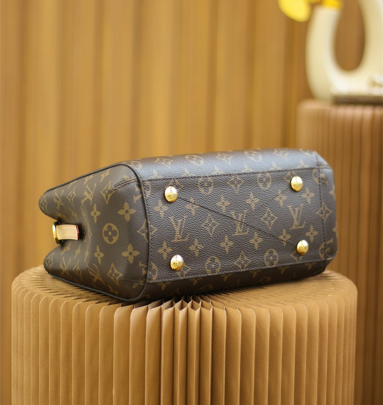 Louis Vuitton Montaign BB M41055