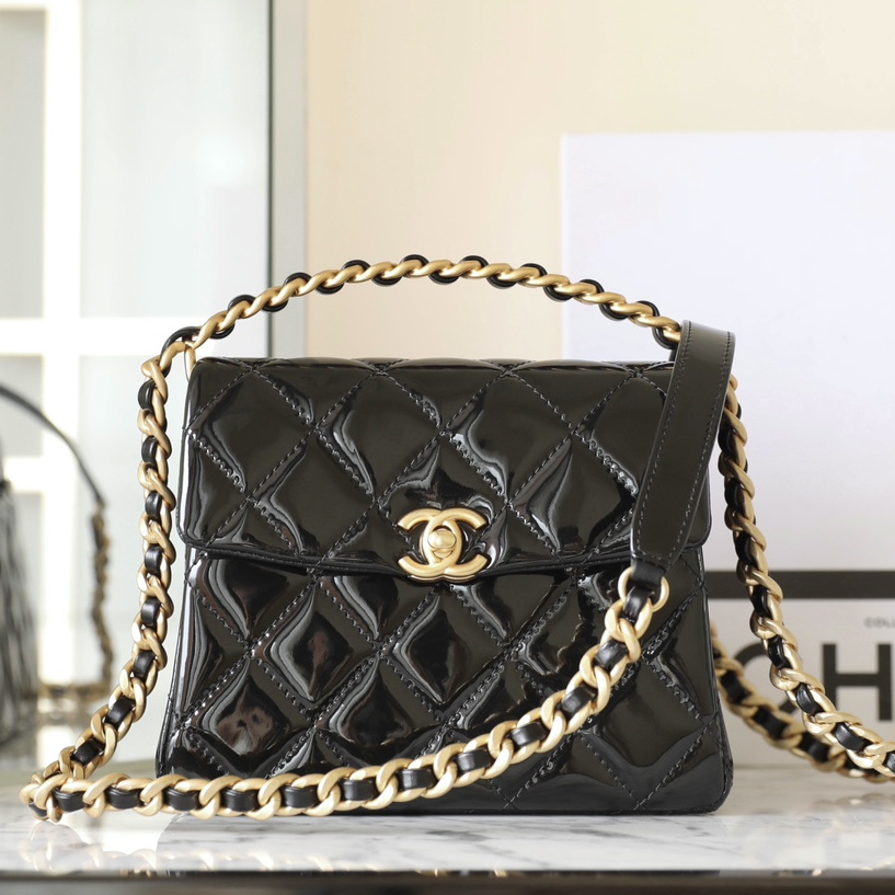 Chanel 24S black patent leather shoulder bag