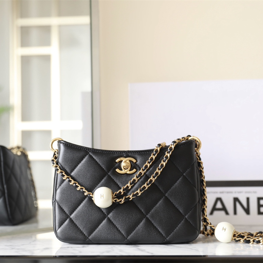 Chanel 24S series pearl Hobo bag black