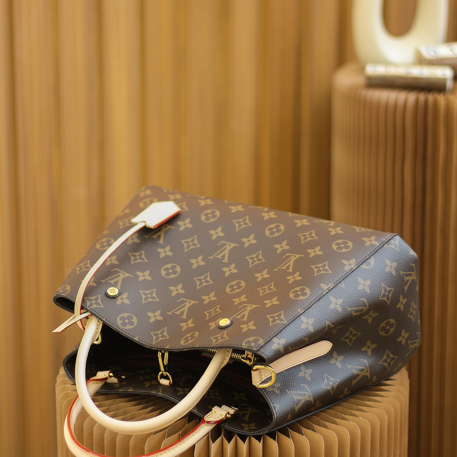 Louis Vuitton Montaigne BB M41056