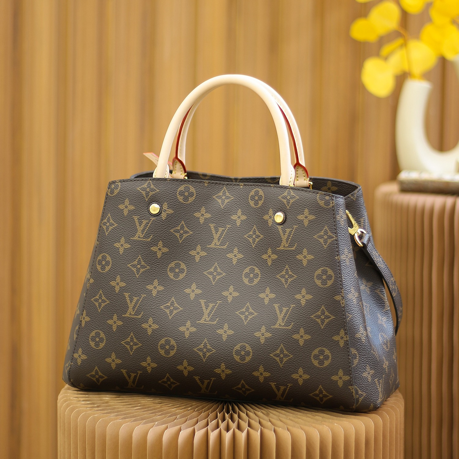 Louis Vuitton Montaigne BB M41056