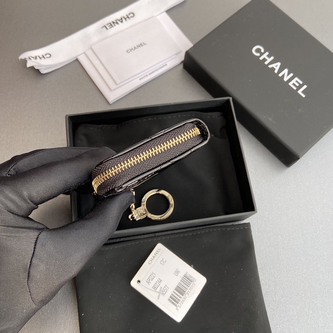 Chanel AP0221 coin purse black patent leather gold buckle