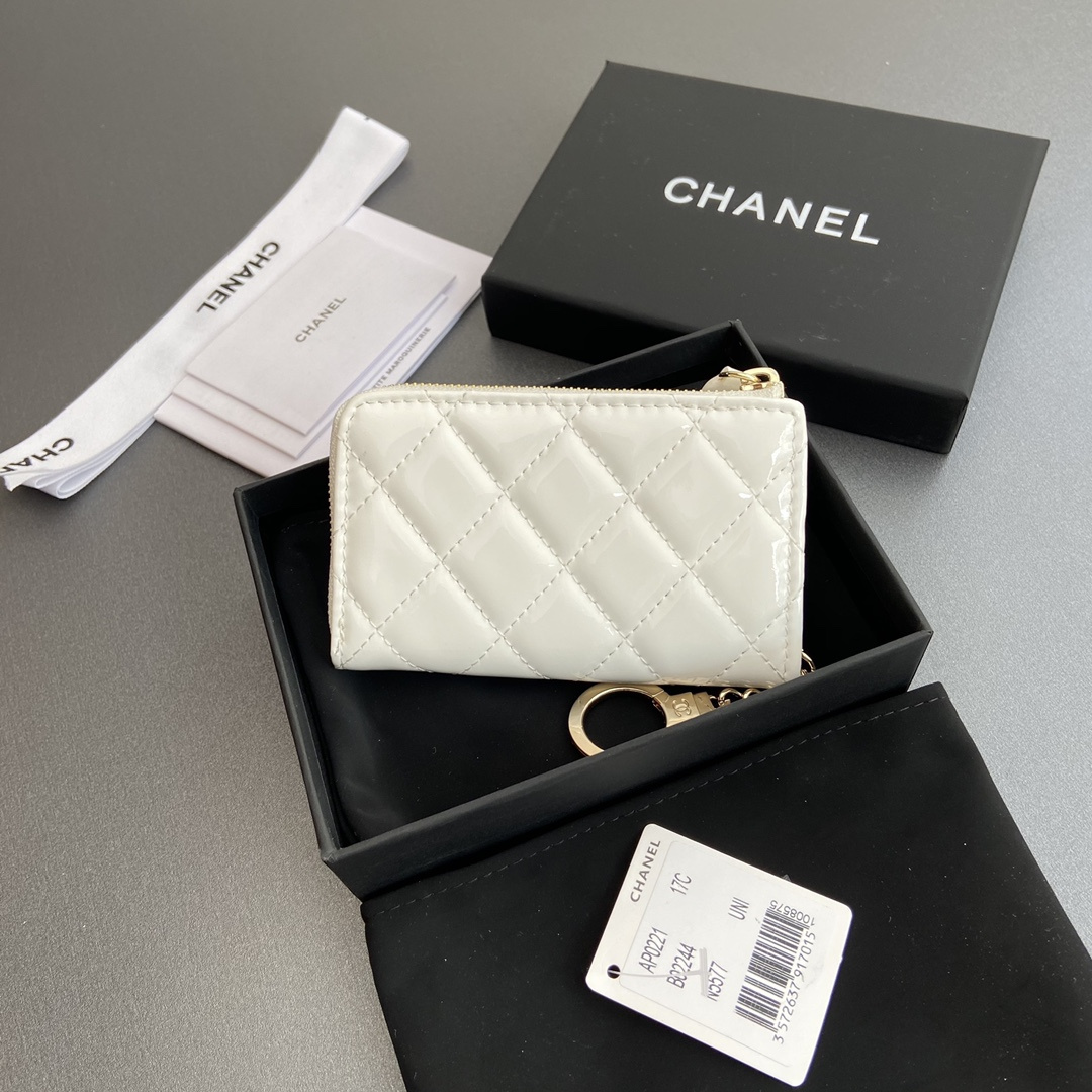 Chanel AP0221 coin purse white patent leather gold buckle