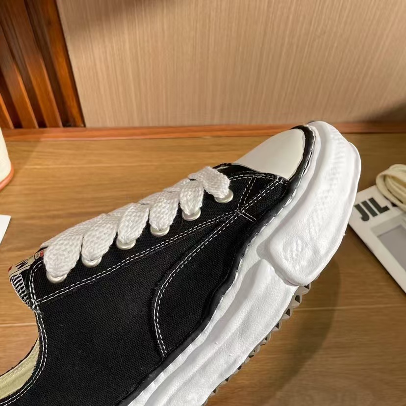 Maison MIHARA YASUHIRO "PETERSON" OG Sole Canvas Low-top Sneaker