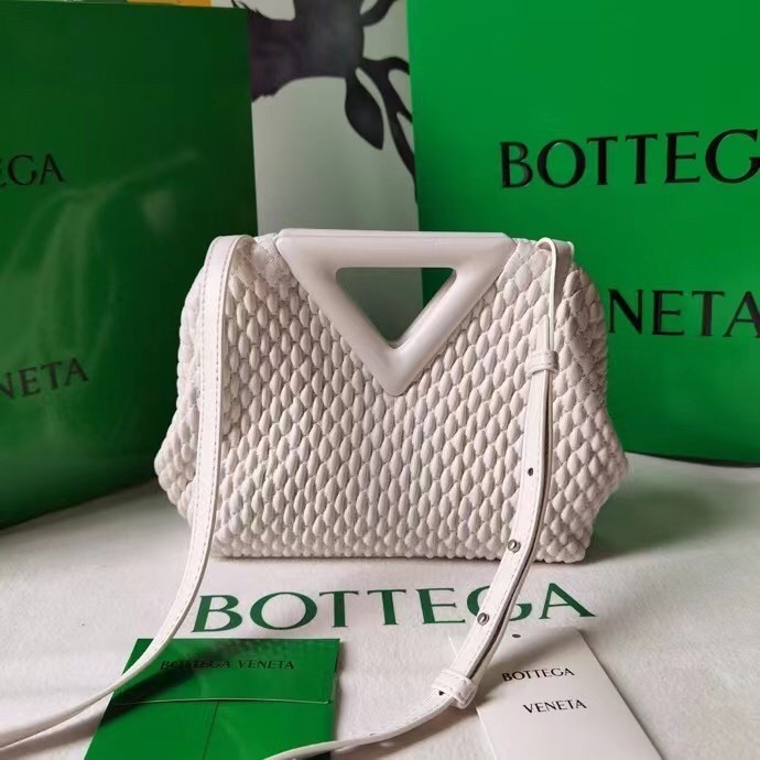 Bottega Veneta Small Point Bag In White Quilted Leather