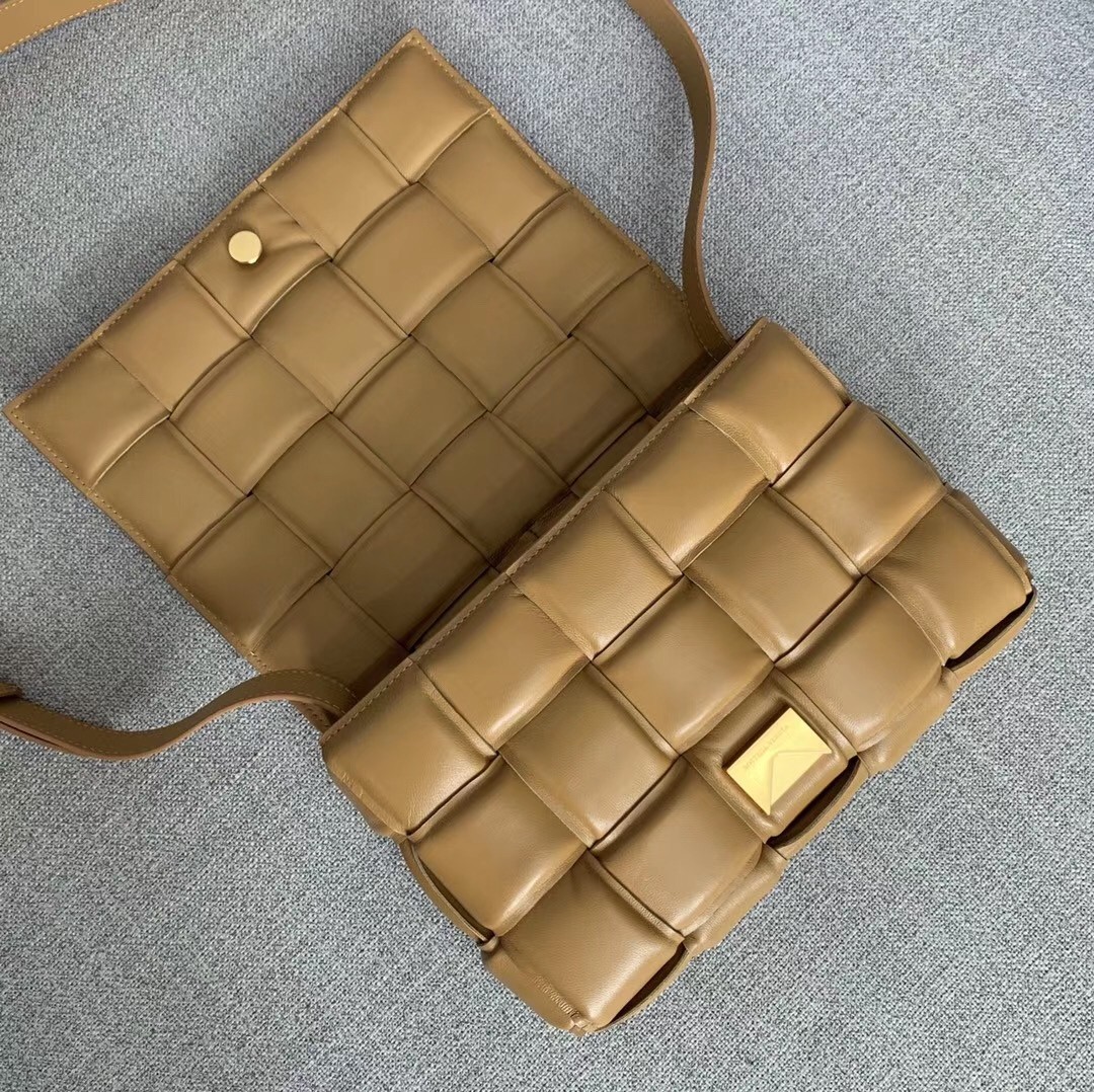 Bottega Veneta Padded Cassette Bag In Tapioca Calfskin