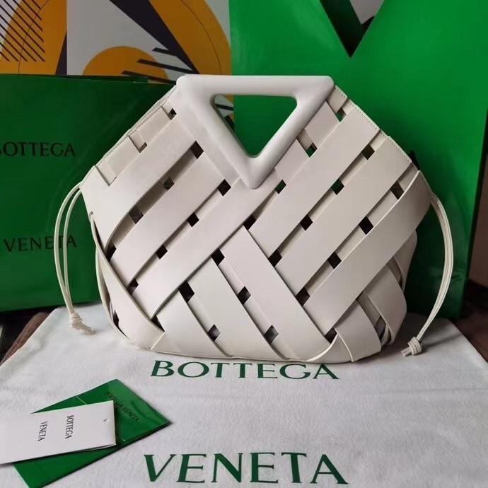 Bottega Veneta Medium Point Bag In White Intrecciato Leather