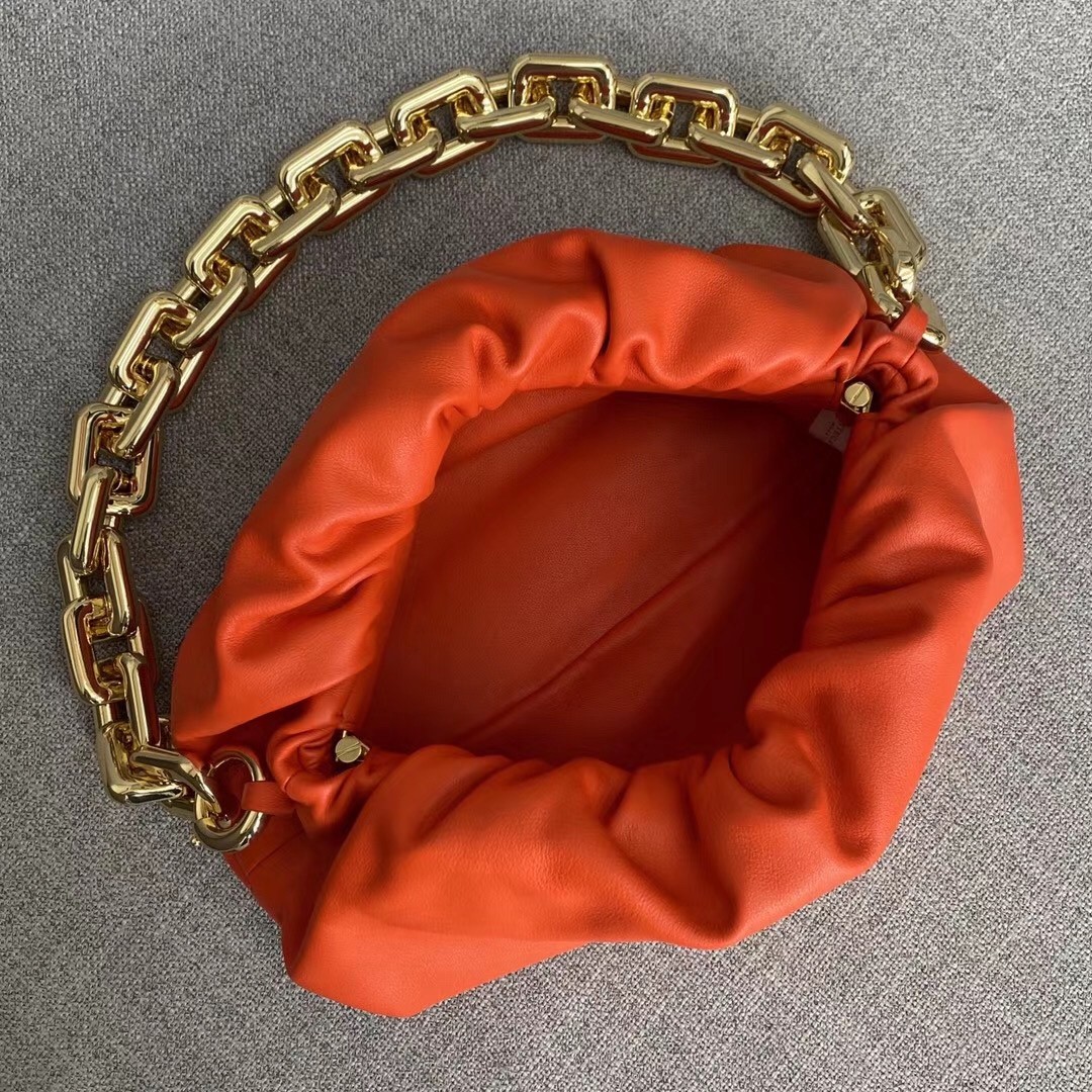 Bottega Veneta The Chain Pouch In Orange Calfskin