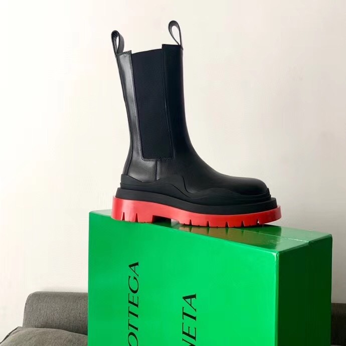 Bottega Veneta BV Tire Chelsea Boots with Red Outsole