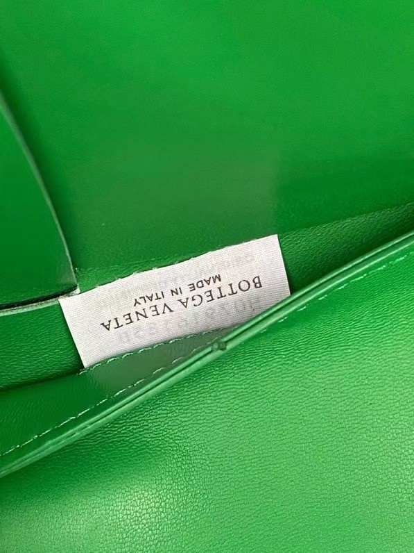 Bottega Veneta Arco Medium Tote In Raintree Intrecciato Lambskin