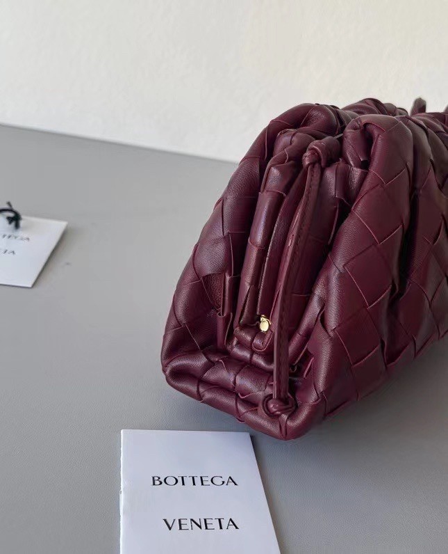 Bottega Veneta Mini Pouch In Grape Intrecciato Lambskin