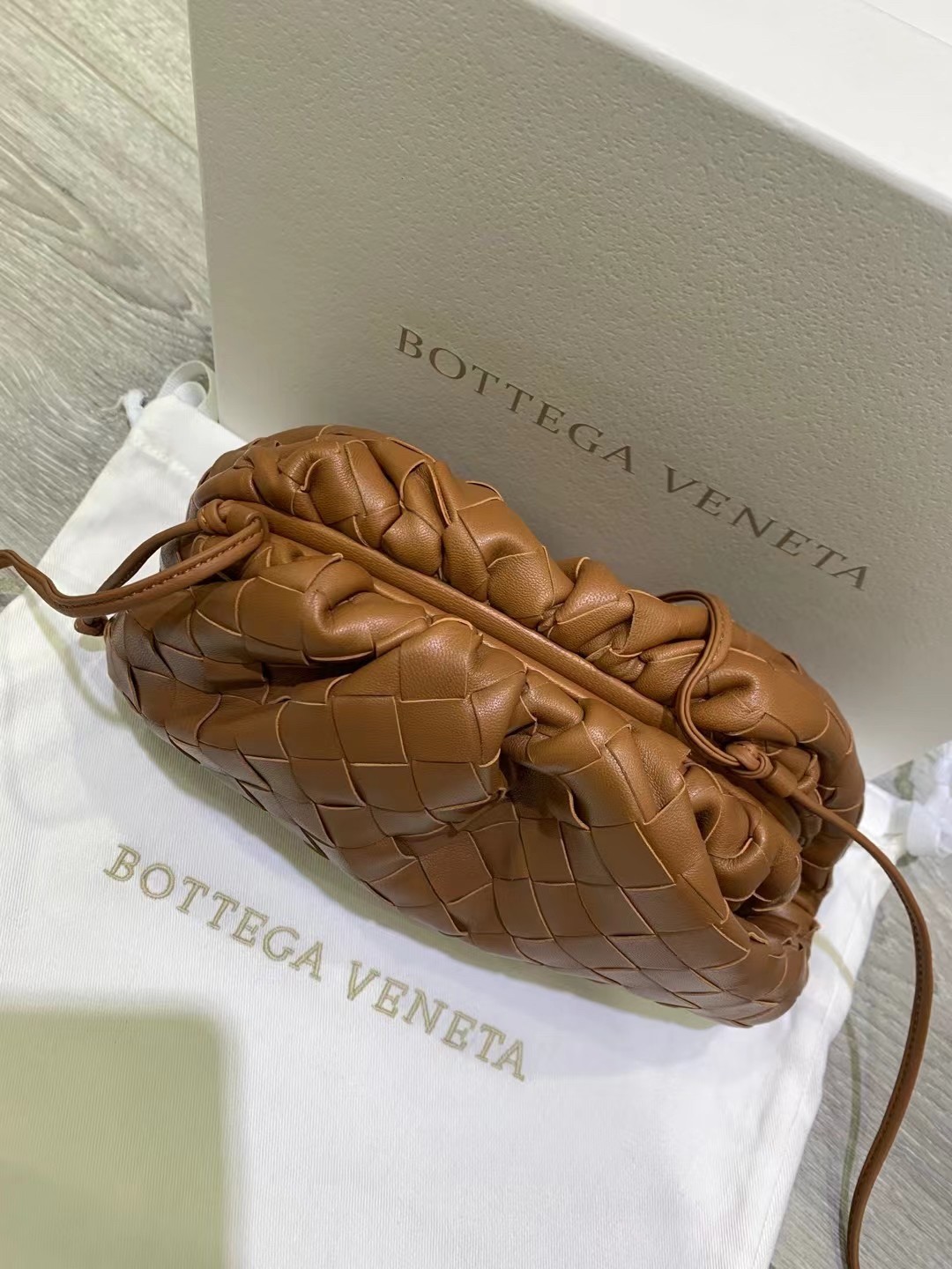 Bottega Veneta Mini Pouch In Caramel Intrecciato Lambskin