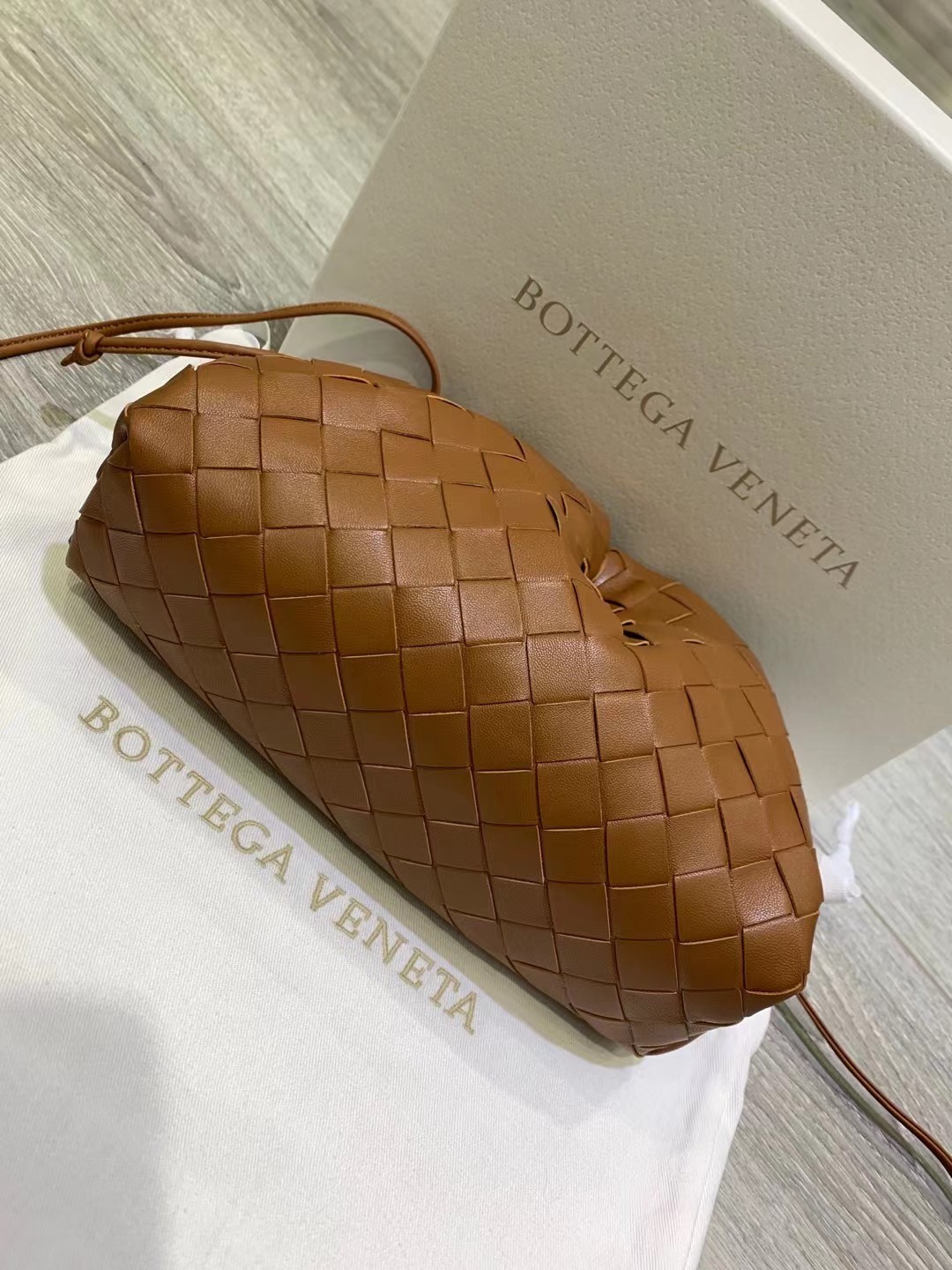 Bottega Veneta Mini Pouch In Caramel Intrecciato Lambskin