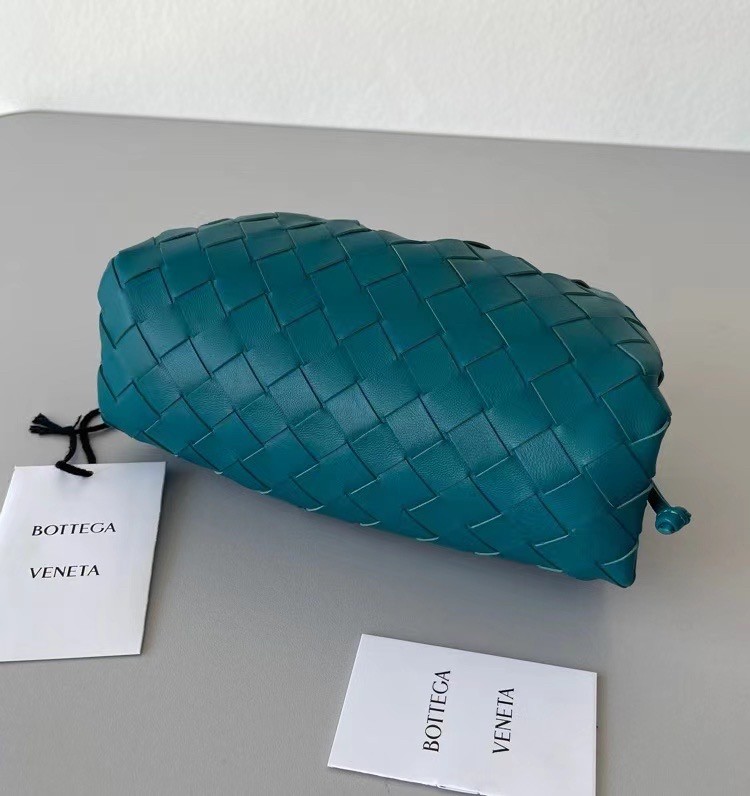 Bottega Veneta Mini Pouch In Mallard Intrecciato Lambskin