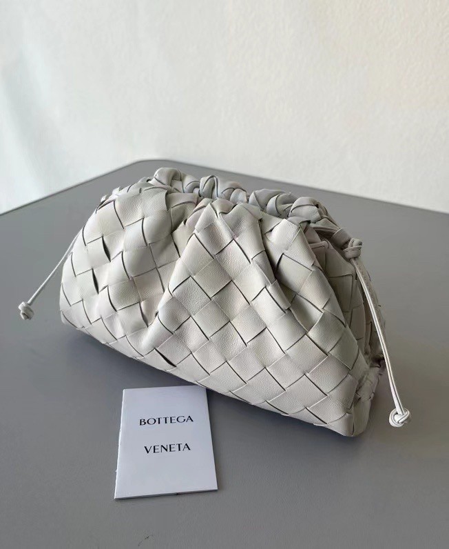 Bottega Veneta Mini Pouch In White Intrecciato Lambskin