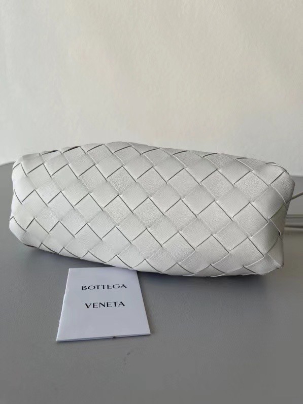 Bottega Veneta Mini Pouch In White Intrecciato Lambskin