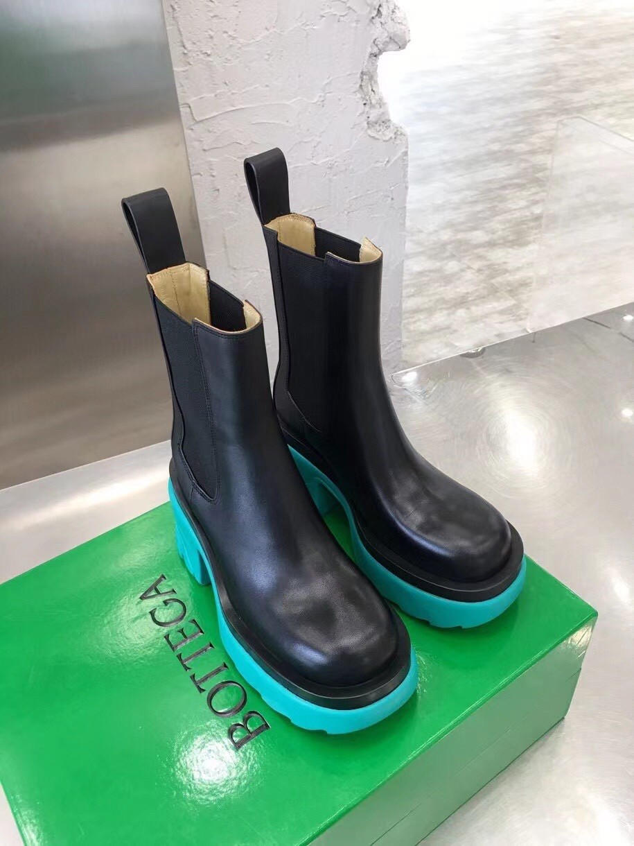 Bottega Veneta Flash Chelsea Boots with Neptune Outsole