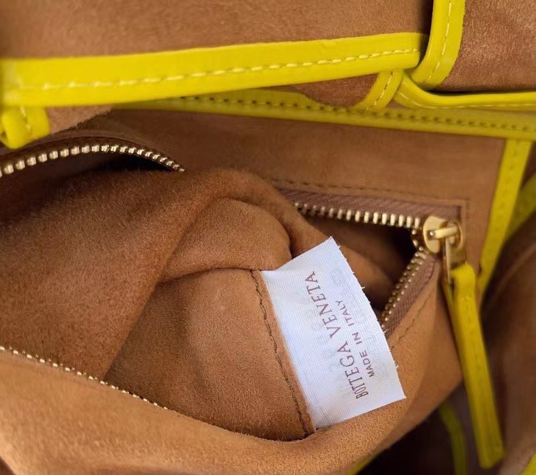 Bottega Veneta Arco Small Bag In Mirabelle Intrecciato Leather