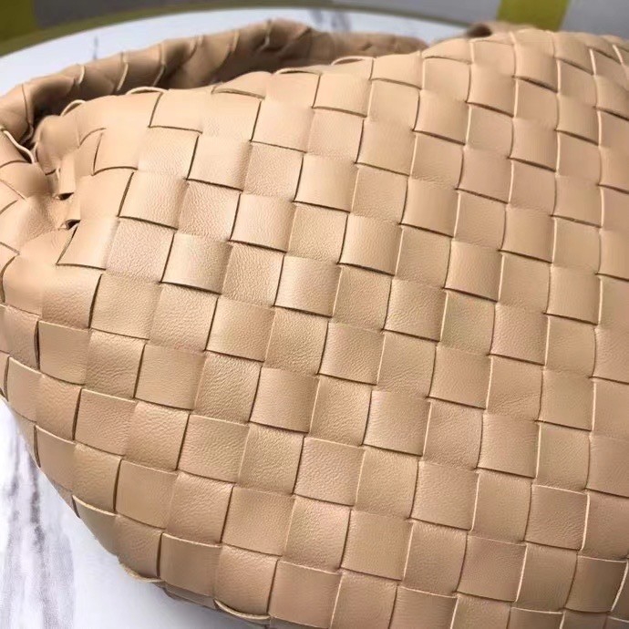 Bottega Veneta BV Jodie Small Bag In Beige Intrecciato Leather