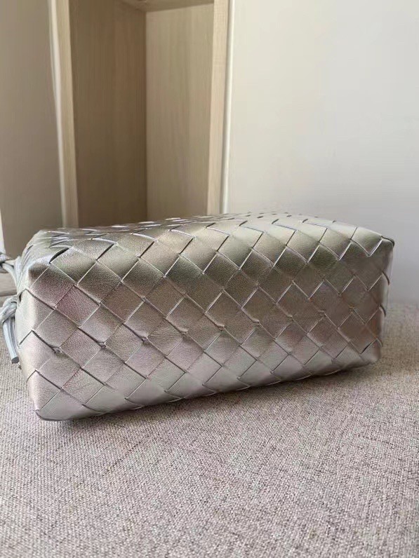 Bottega Veneta Small Loop Bag In Silver Intrecciato Lambskin