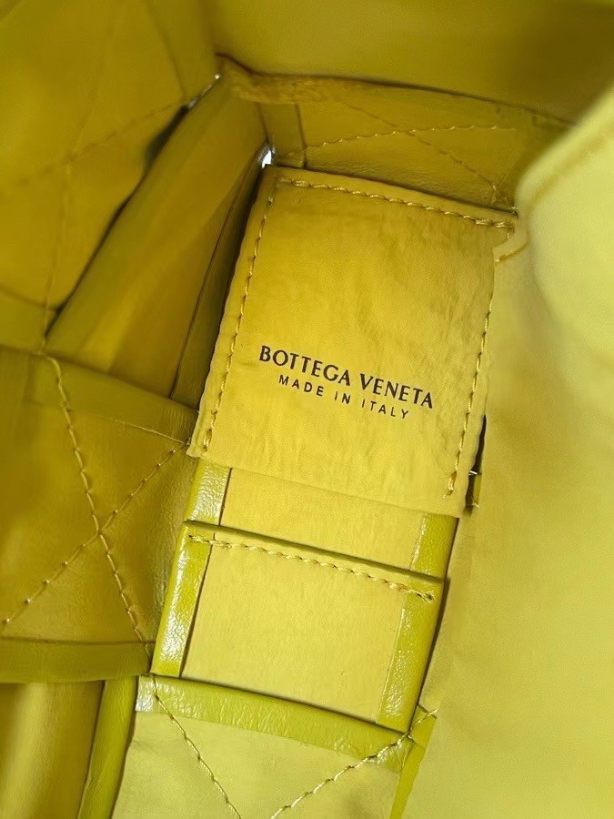 Bottega Veneta Cassett Bag In Yellow Wrinkled Calfskin