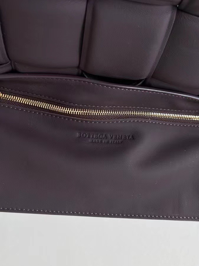 Bottega Veneta Padded Cassette Bag In Fondant Lambskin