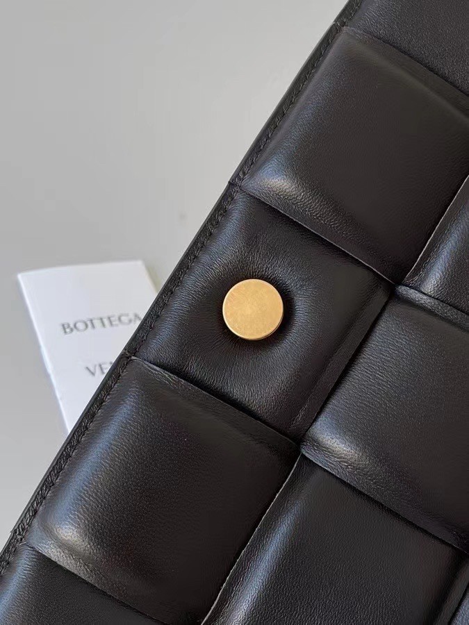 Bottega Veneta Padded Cassette Bag In Black Lambskin