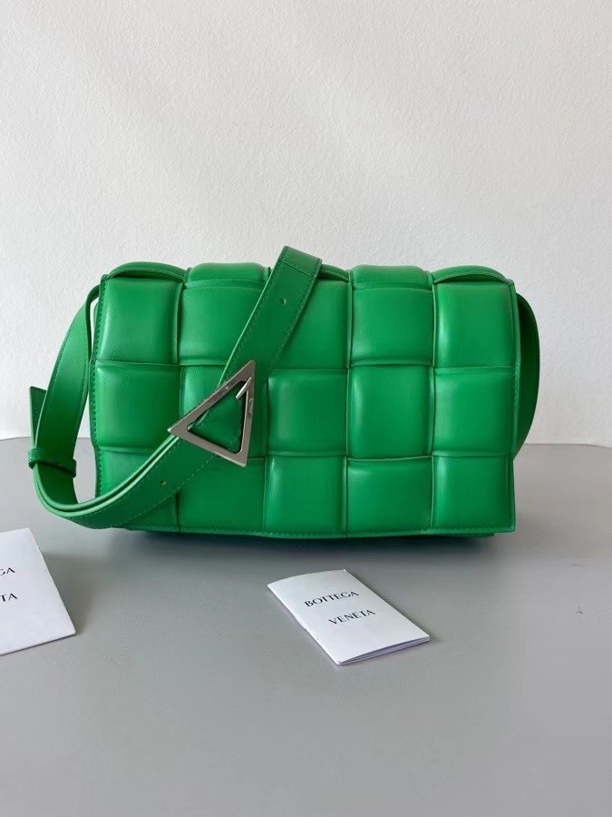 Bottega Veneta Padded Cassette Bag In Green Lambskin