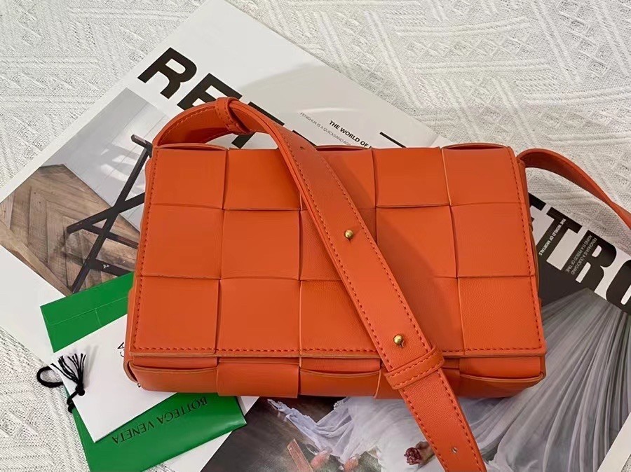 Bottega Veneta Cassett Bag In Orange Intrecciato Lambskin