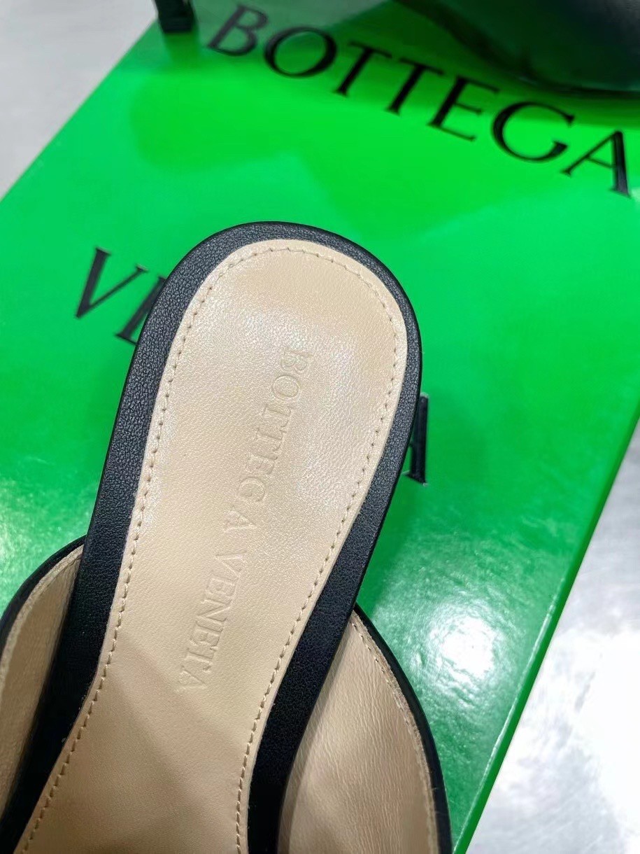 Bottega Veneta Stretch Mules 40mm In Black Lambskin