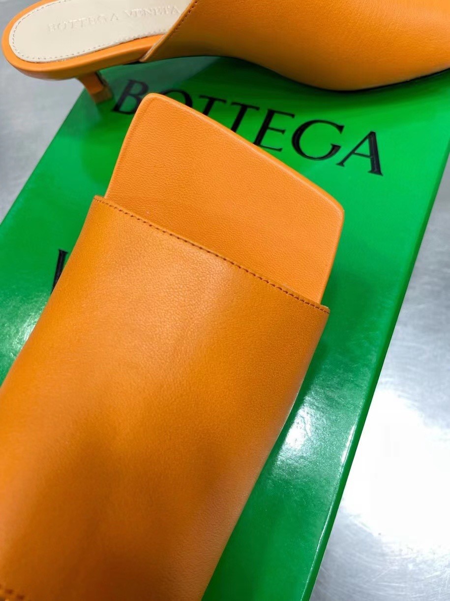 Bottega Veneta Stretch Mules 40mm In Orange Lambskin