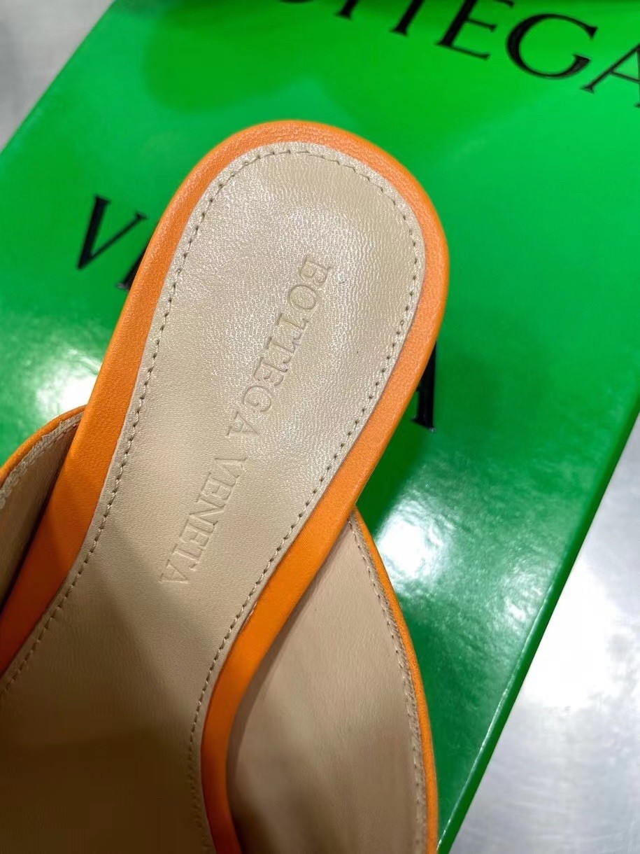 Bottega Veneta Stretch Mules 40mm In Orange Lambskin