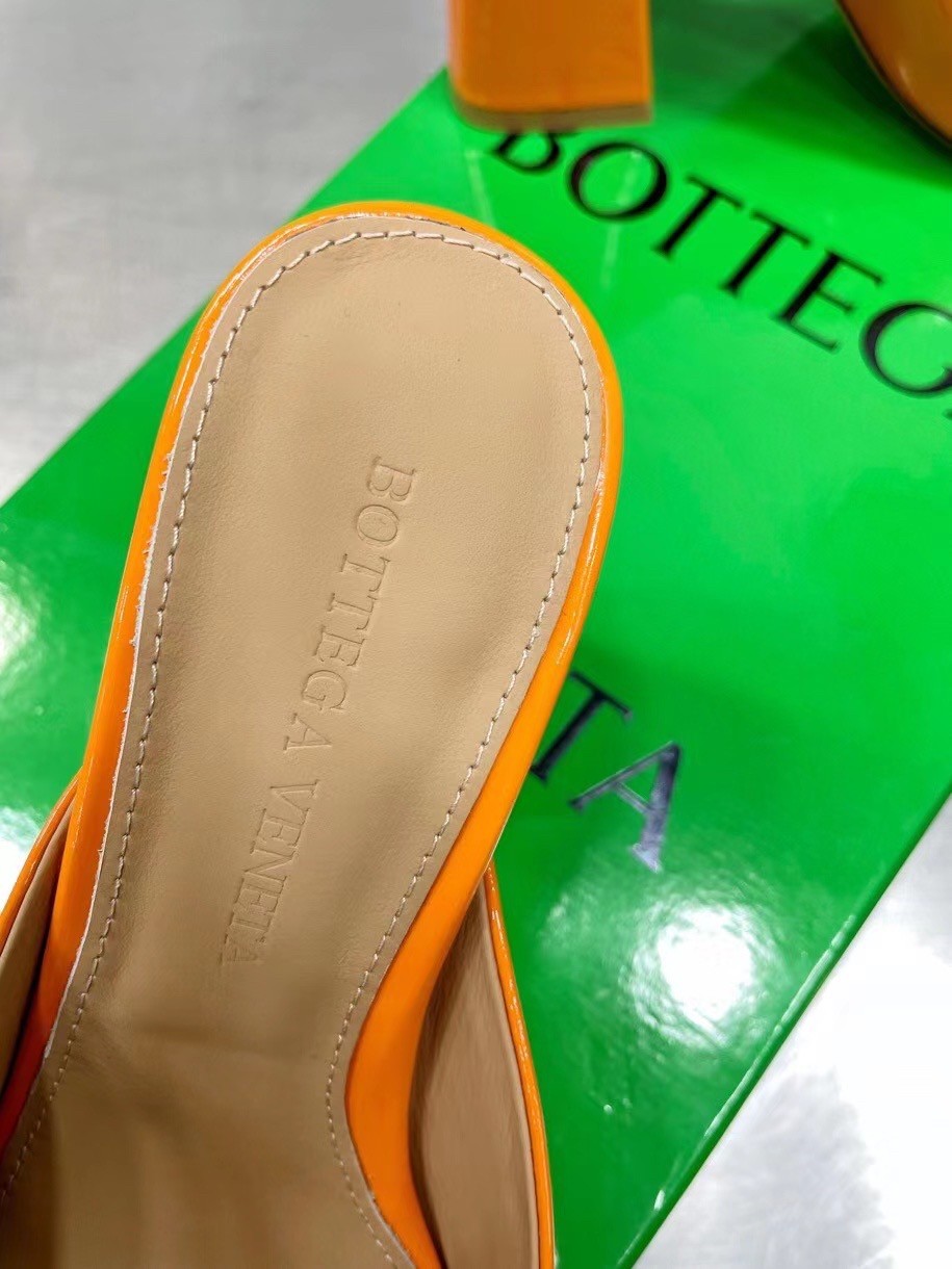 Bottega Veneta Tower Mules In Orange Patent Calfskin